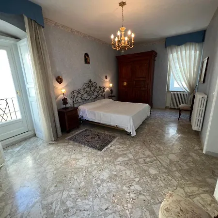 Dimora Donna Vittoria Tatil Evi *