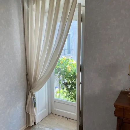 Dimora Donna Vittoria Tatil Evi *